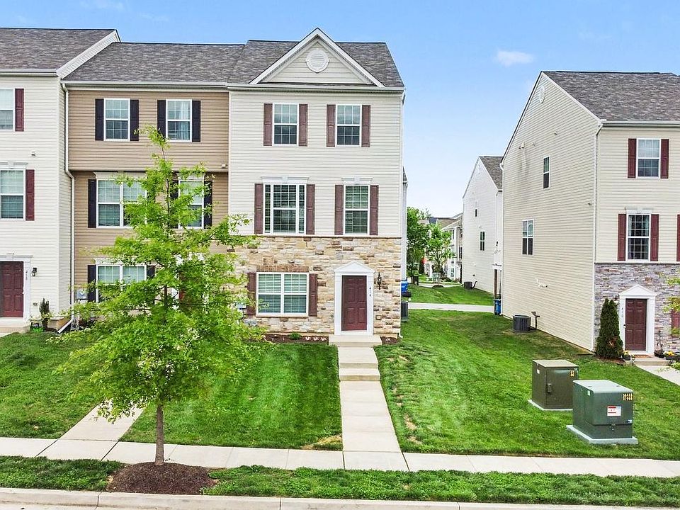 1st image of 414 Charlestown Crossing Blvd