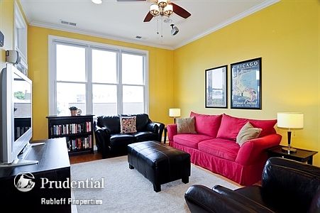 2nd image of 4814 N Damen Ave APT 210