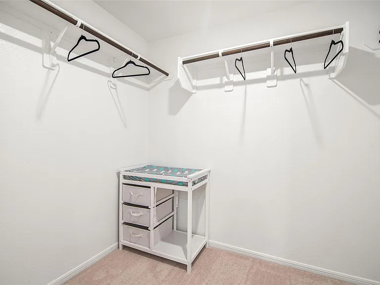 1001 Caramel Shores Dr — Photo 32