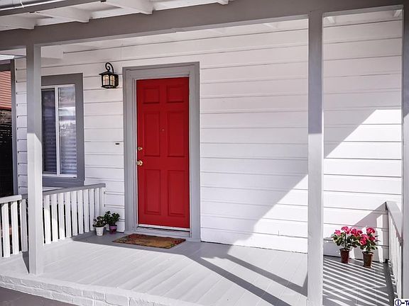3rd image of 1864 N Avenue 51