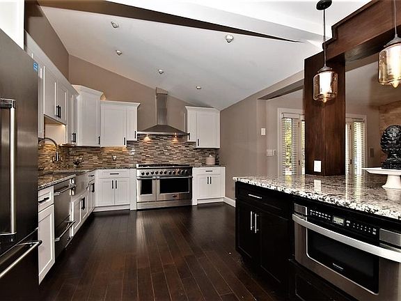 4th image of 24474 Maidstone Ln
