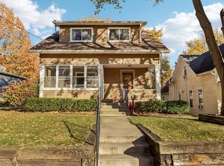 921 Aurora St, Waukesha, WI 53186