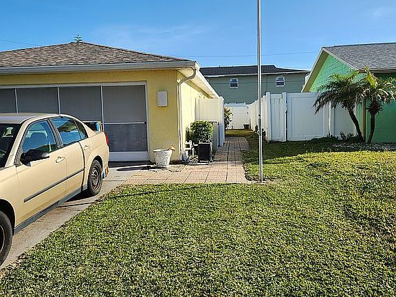 4th image of 4 Concord Dr #32176