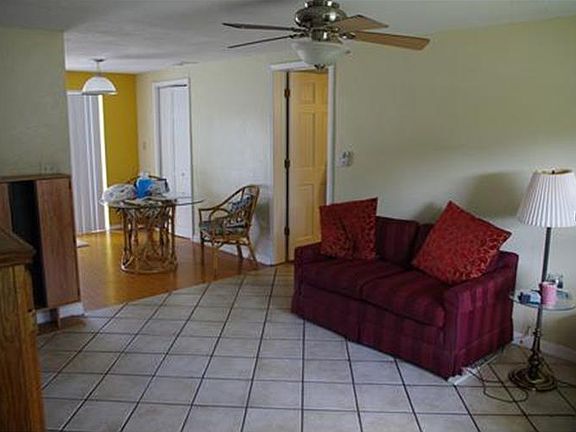 4th image of 5045 93rd Ave