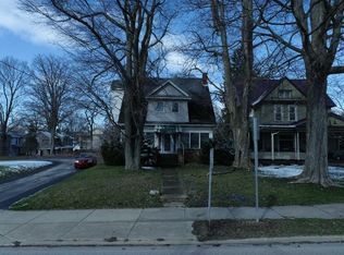 724 N Main St, Meadville, PA 16335