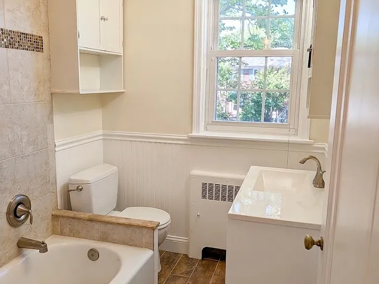 427 Regester Ave — Photo 12