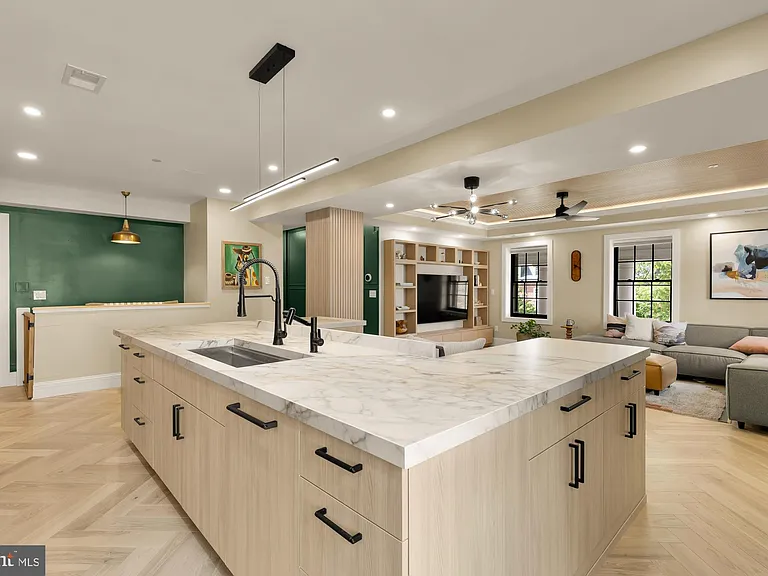 1010 Main Dr NW #PENTHOUSE — Photo 12