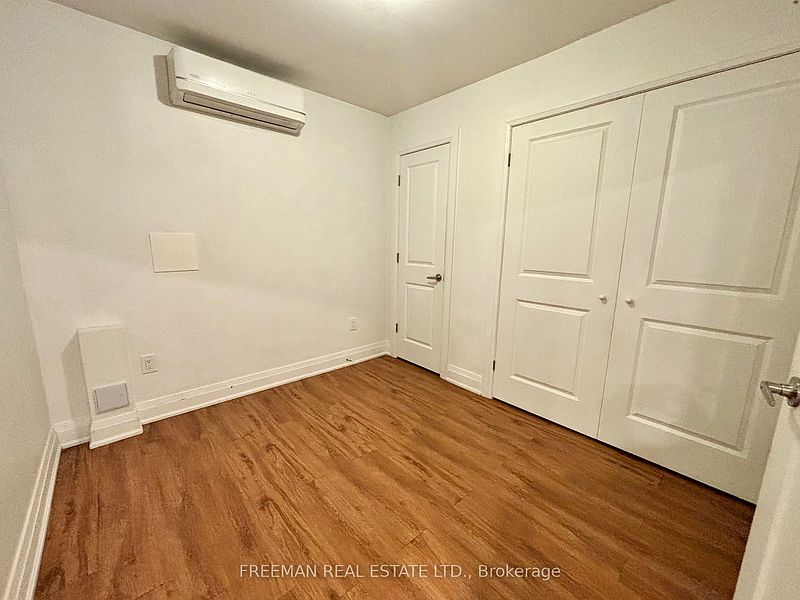 Toronto Townhouse for rent - 2 Bedrooms — photo 6