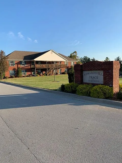 Edwardsville Trace