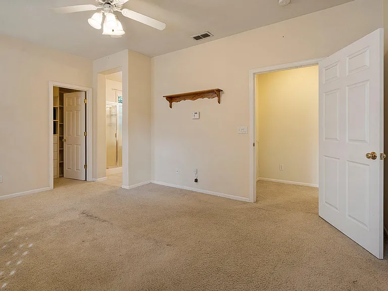 2620 Maybrook Dr — Photo 12
