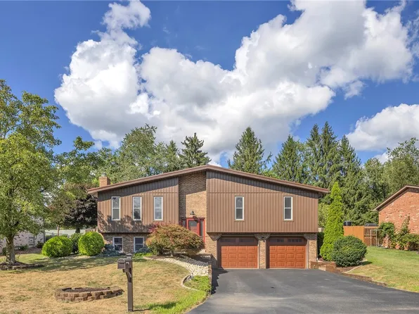 2412 Brownfield Dr, Greensburg, PA 15601