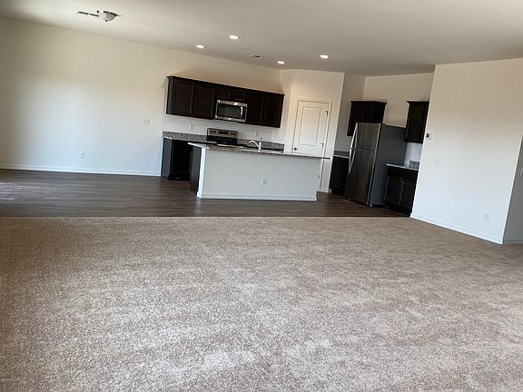 3rd image of 331 S Verdad Ln