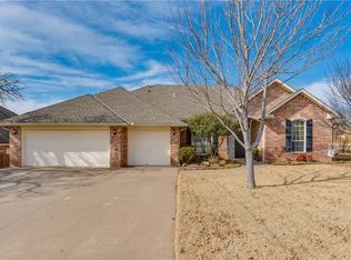 409 Hamptonridge Rd, Edmond, OK 73034