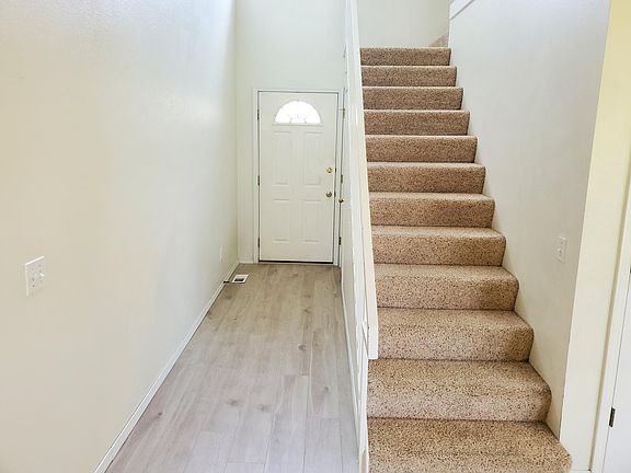 4th image of 5863 N Cobbler Ln
