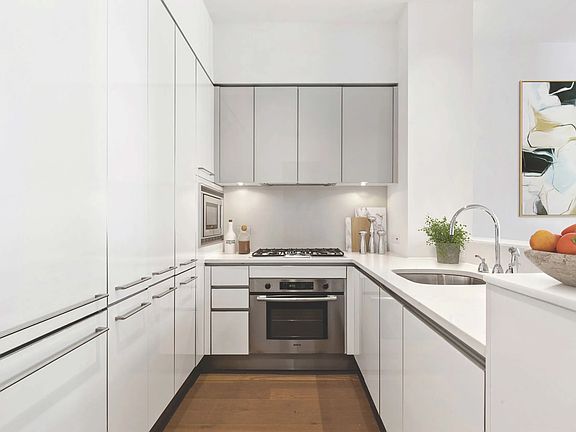 4th image of 25 Broad St APT 6H