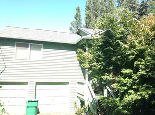 1834 NE 96th St, Seattle, WA 98115