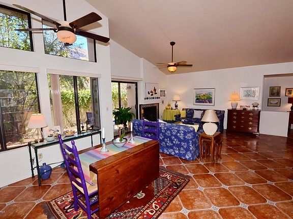 4th image of 281 E Belcourte Pl