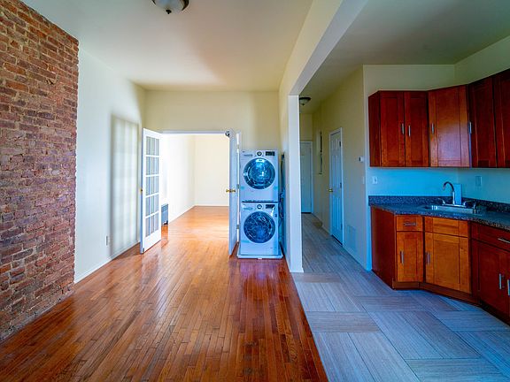 3rd image of 350 Bleecker St Floor 3
