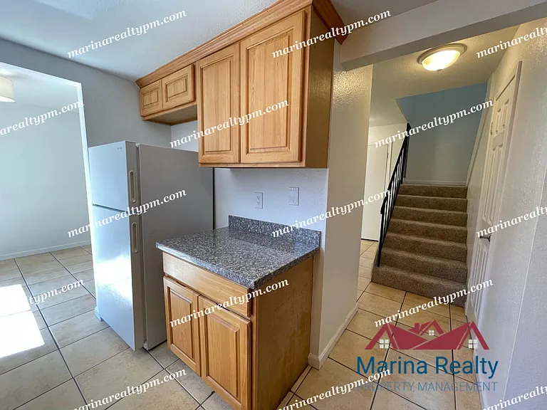 211 Del Luz Ct — Photo 7