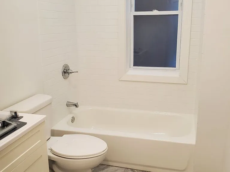 5027 W Washington Blvd — Photo 8