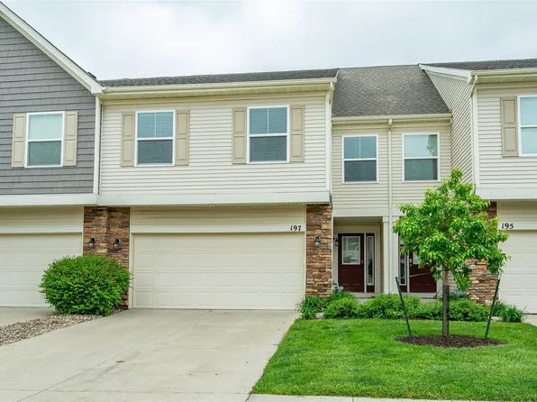 197 79th St, West Des Moines, IA 50266