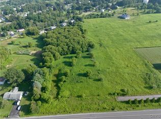 9046 Tibbitts Rd, New Hartford, NY 13413