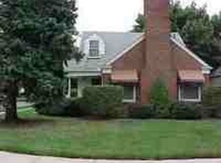 2611 Edgemont St, Trenton, MI 48183