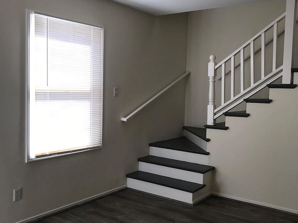 1st image of 1564 San Carlos Ave