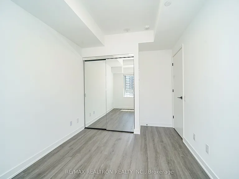 609 Sherbourne St #1711 — Photo 19