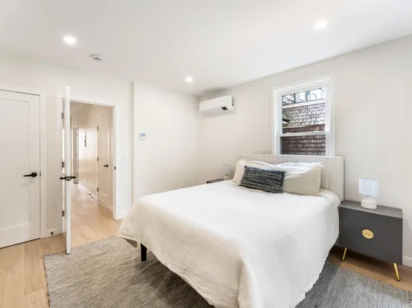 171 Summit Avenue image 14 of 35