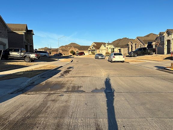 5th image of 9233 Silver Dollar Dr