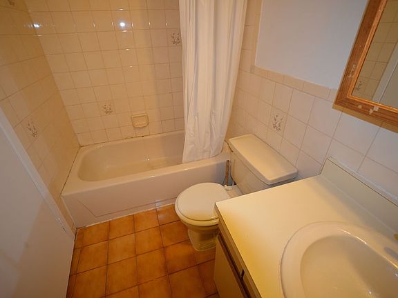 5th image of 60-16 32nd Ave #1A