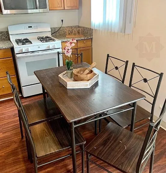 520 W Gutierrez St #A — Photo 2