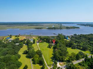 935 River Rd, Johns Island, SC 29455