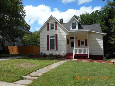 825 Grand Ave, Edwardsville, IL, 62025