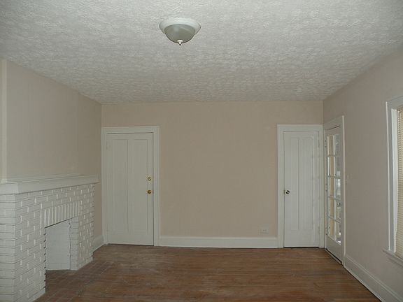 2nd image of 3357 Desota Ave #2