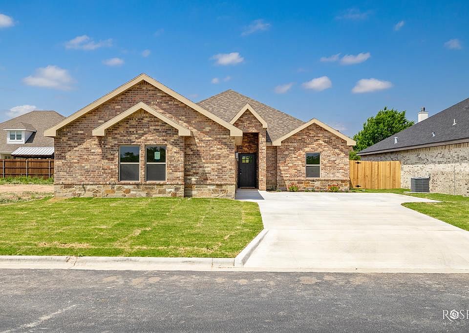 1st image of 5441 Riviera Ln