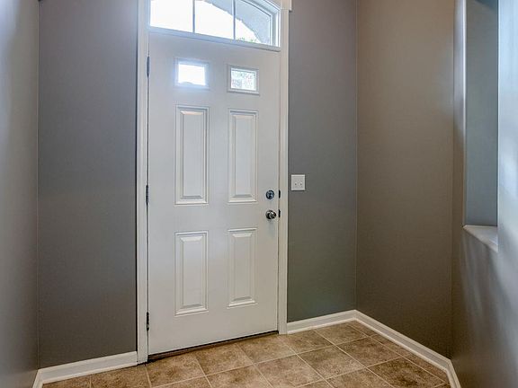 3rd image of 520 S 183rd Ave