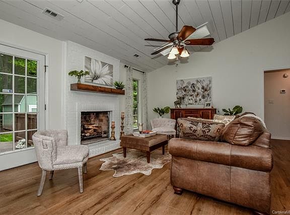5th image of 9206 Twin Trail Dr