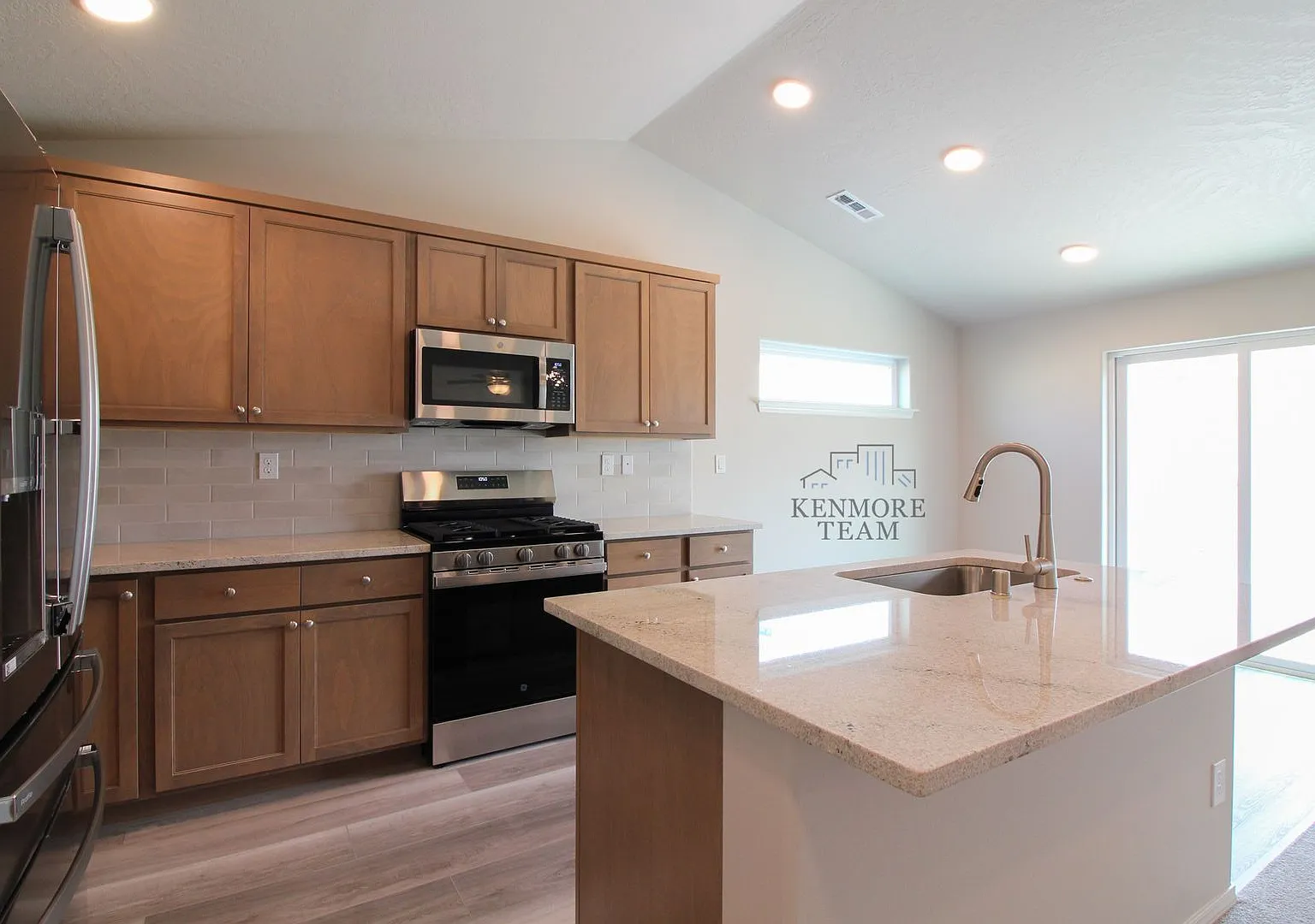 3 Bedroom, 2 Bath Home in Kennewick — Photo 4