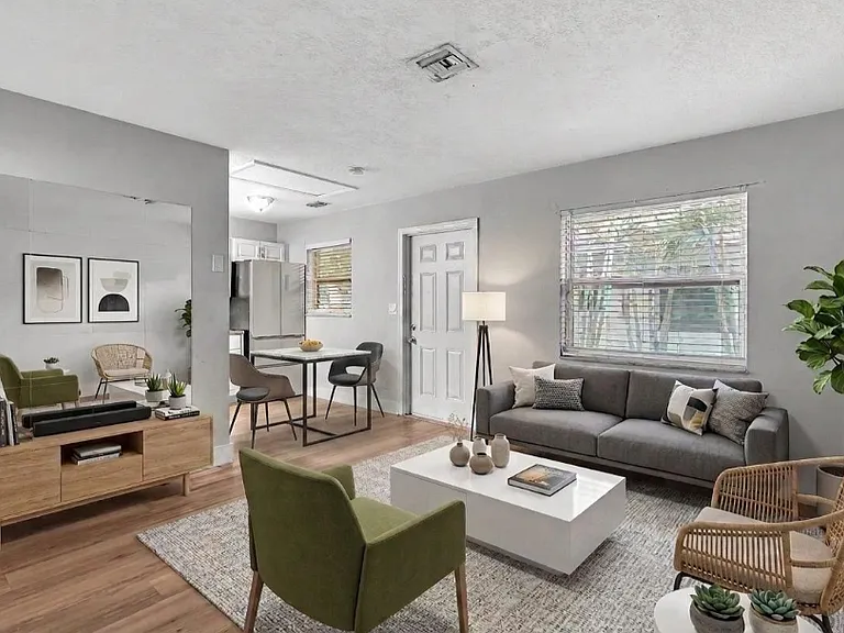 232 SE 9th Ave #2 — Photo 9