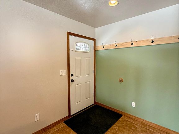 2nd image of 46144 Fireweed Pl