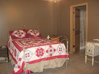 3rd image of 116 Lone Oak Dr