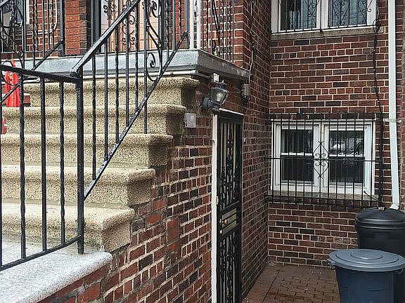 2nd image of 1066 Arnow Ave