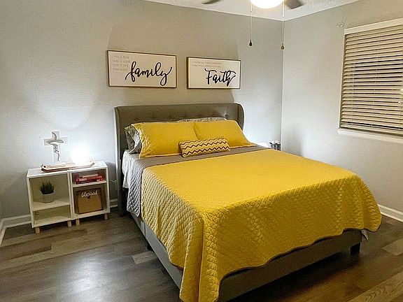 Master bedroom w/ big closet