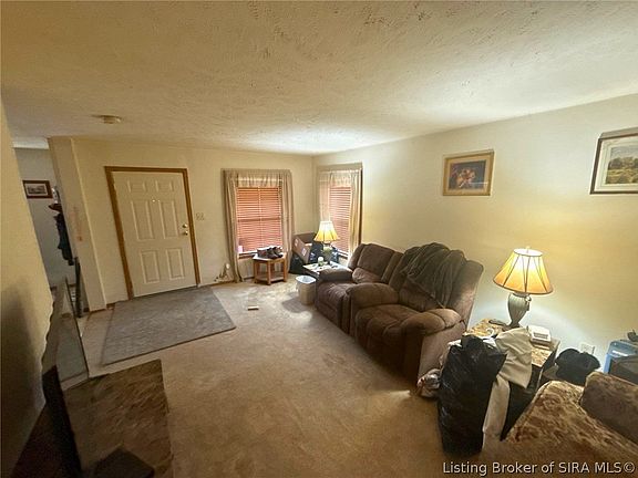 3rd image of 8508 Falcon Road