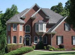 1635 Reindeer Rdg, Alpharetta, GA 30005