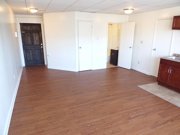 4th image of 1497 Hertel Ave APT 1