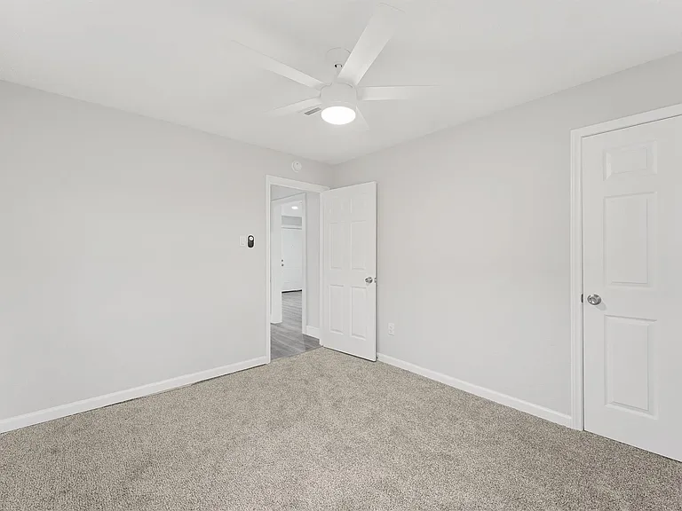 4630 Clover St — Photo 21