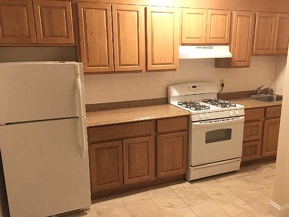 5th image of 373 Sea St #6